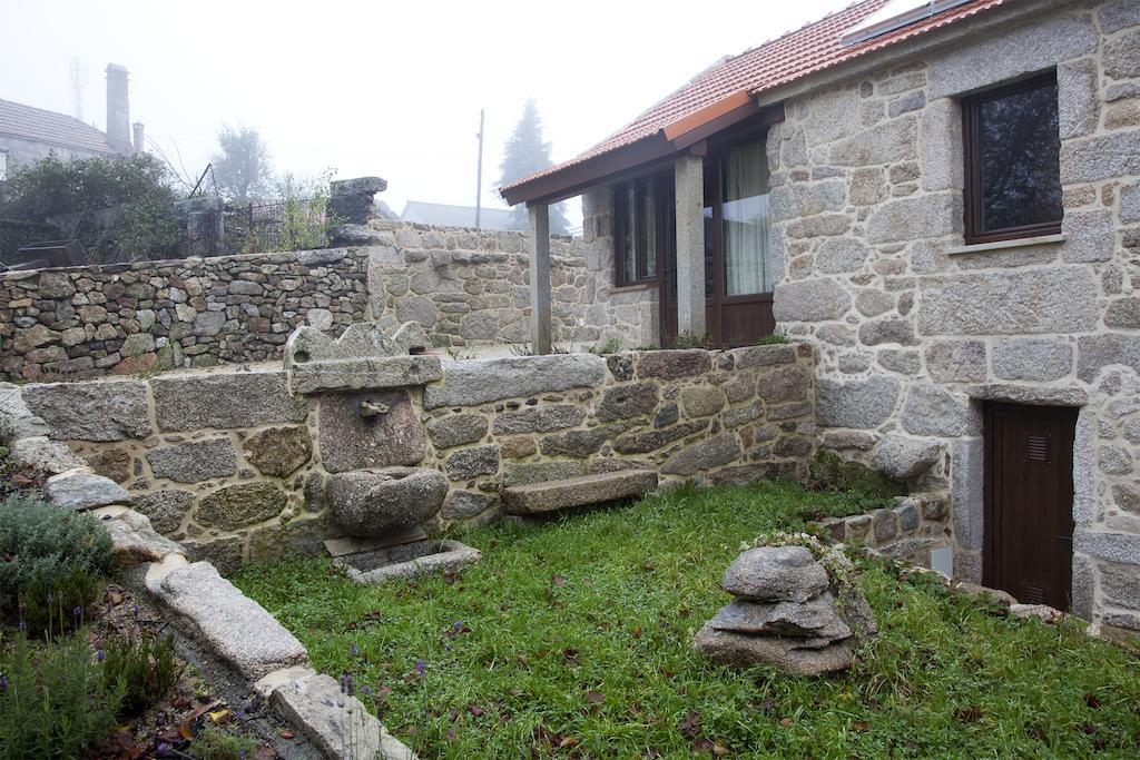 Casa Fonte Do Laboreiro Castro Laboreiro Exteriör bild
