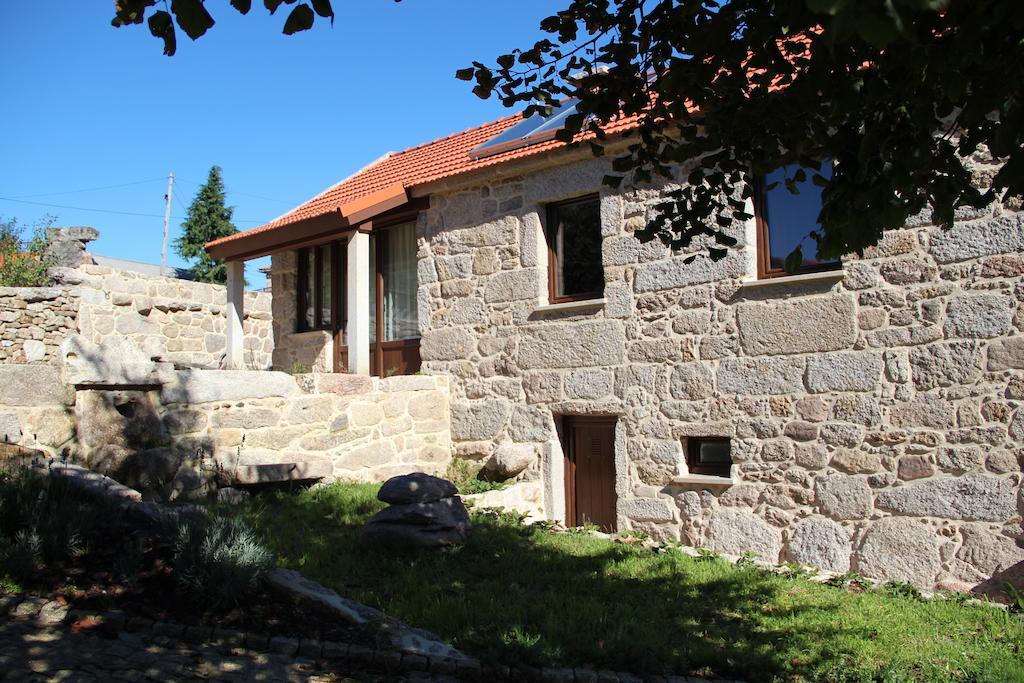 Casa Fonte Do Laboreiro Castro Laboreiro Exteriör bild